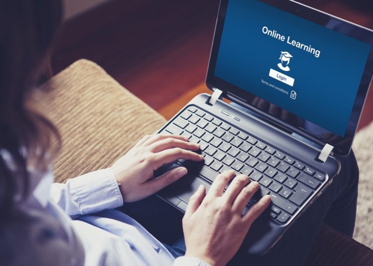 Numerous Advantages of Learning Various Courses Online