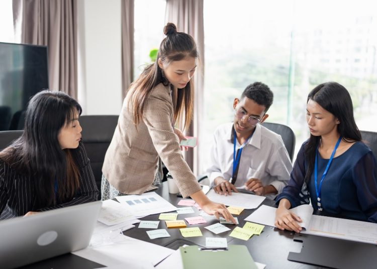 Unlocking Career Growth Through Courses: A Comprehensive Guide